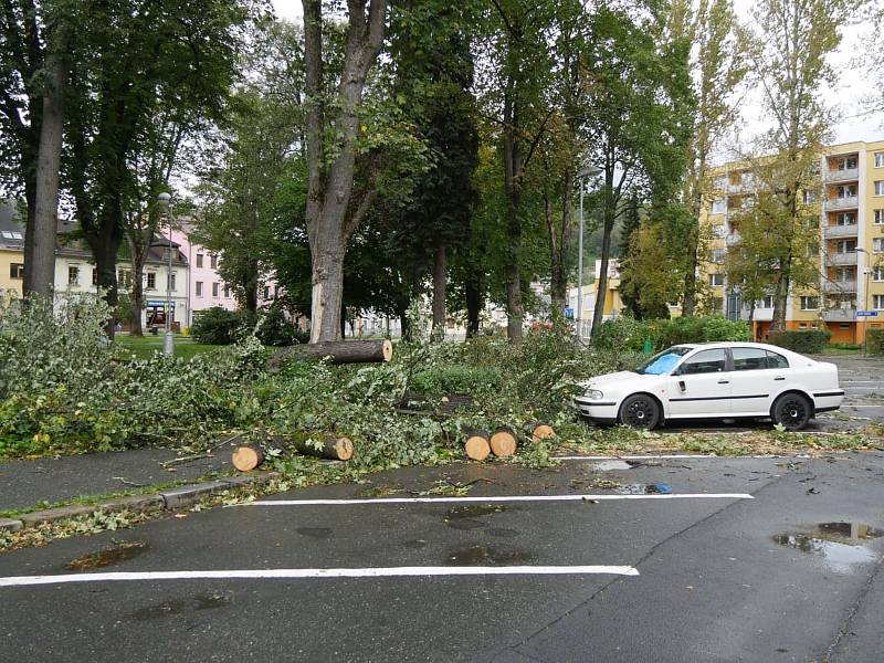 Zásahy hasičů kvůli silnému větru 3. a 4. října 2020 v Olomouckém kraji