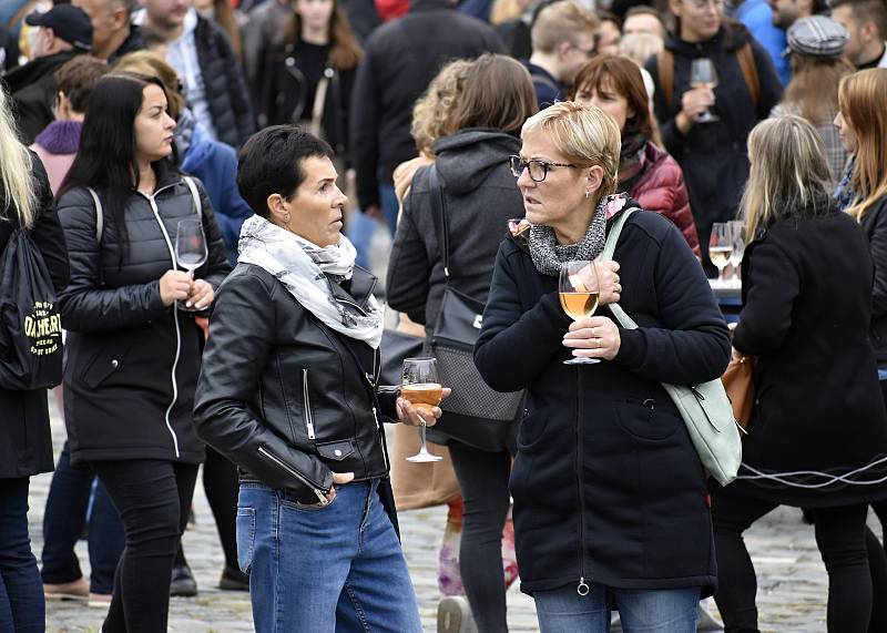 Olomoucké vinné slavnosti na Dolním náměstí, pátek 30. 9. 2022