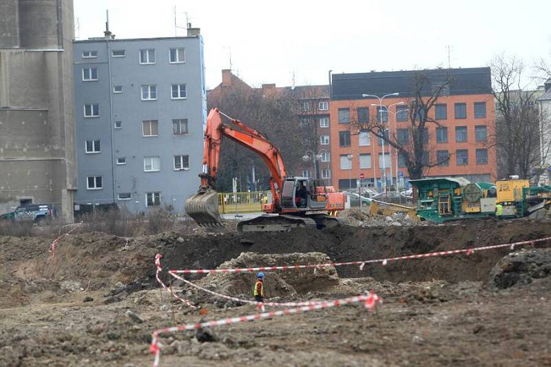 Stavba obchodního centra Šantovka v areálu bývalého Mila