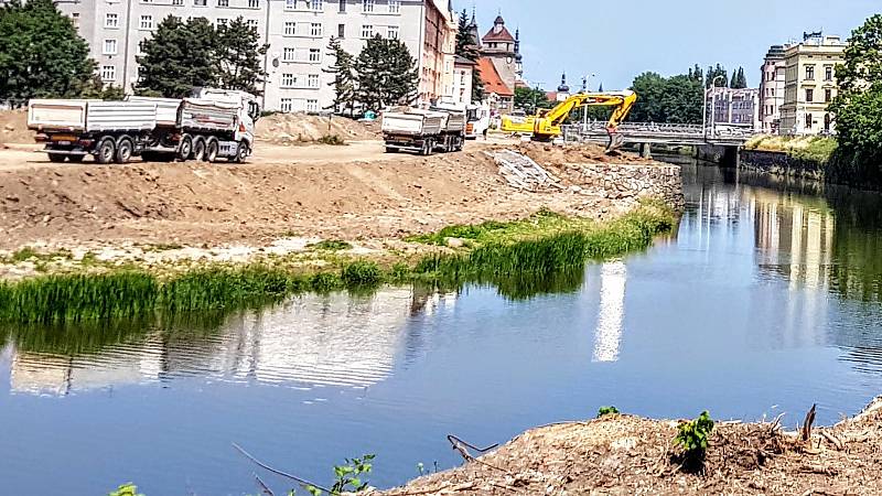 Povodí Moravy buduje v Olomouci na řece Moravě protipovodňová opatření