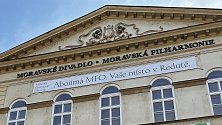 Budova Moravského divadla a Moravské filharmonie na Horním náměstí v Olomouci. Ilustrační foto
