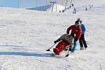 Vyzkoušet si jízdu na monoski mají v sobotu 7. ledna možnost lyžaři ve Ski areálu Hlubočky na Olomoucku.    