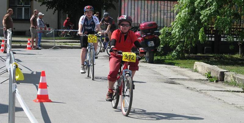 Cyklistický závod Pomoravím, start a cíl v litovelském pivovaru 