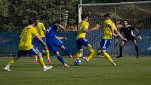 Béčko Sigmy Olomouc (v modrém) v přípravě porazilo Šumperk 4:0.