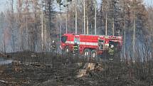 Hasiči v Olomouckém kraji v sobotu zasahovali u desítek požárů v přírodě.