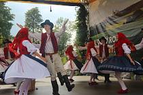 Ve Velké Bystřici na Olomoucku se tento víkend koná festival folklorních souborů Lidový rok.