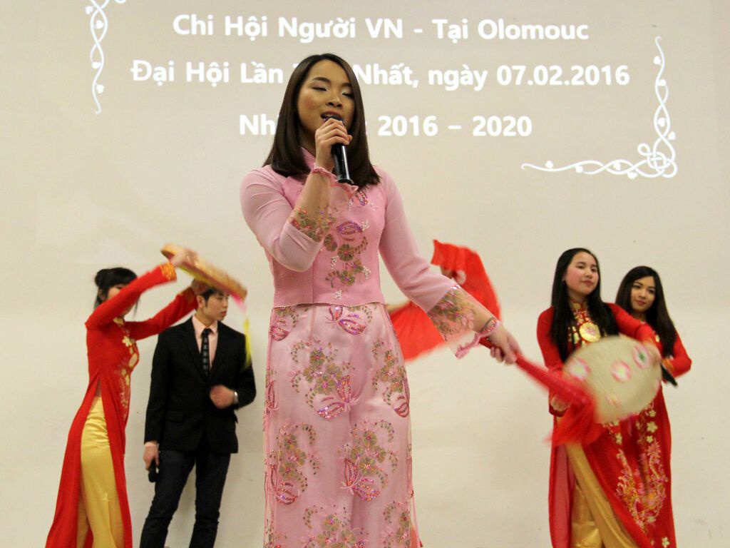 Vietnamci v Olomouci oslavili Nový rok. Podívejte se jak - Olomoucký deník