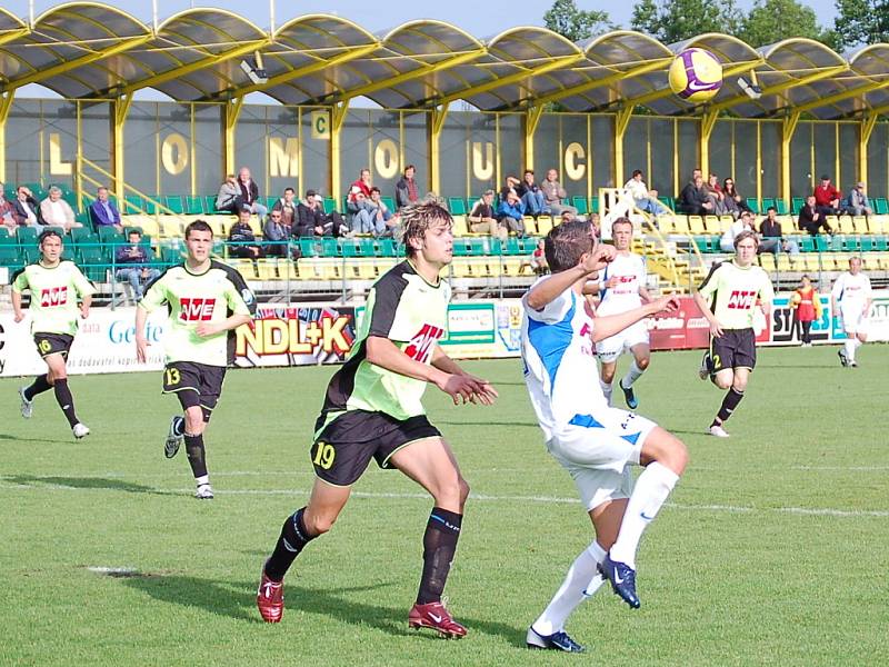 Holice remizovala s Čáslaví 0:0.