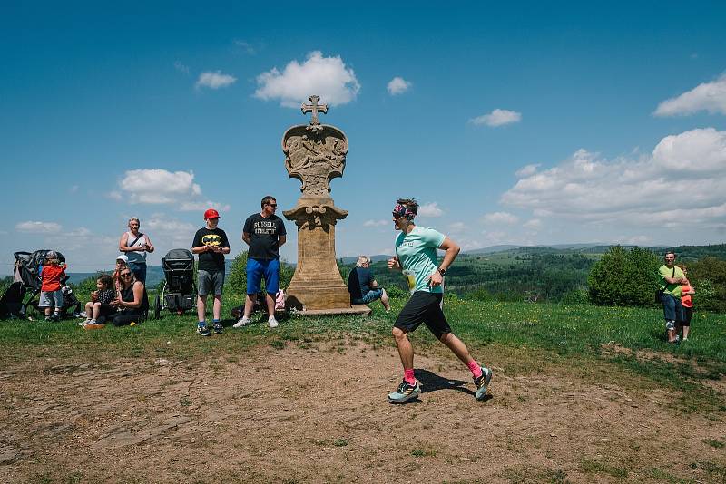 Křižák - Běh na Křížový vrch či půlmaraton. Foto se souhlasem organizátora