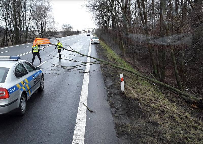 Následky silného větru v Olomouckém kraji, 4.2. 2020