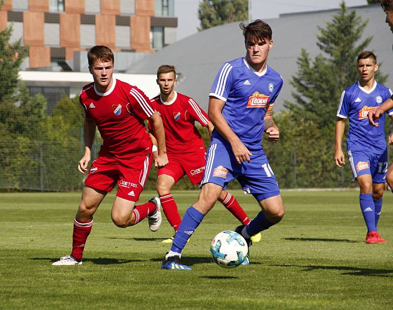 Sigma (v modrém) deklasovala Baník 6:0.