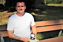 Šestadvacetiletý Adam Prečan z Olomoucka se před lety zapsal do registru dárců kostní dřeně. V loňském roce dřeň daroval a před pár týdny obdržel ocenění.