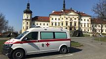 Vojenská nemocnice Olomouc v době koronavirové