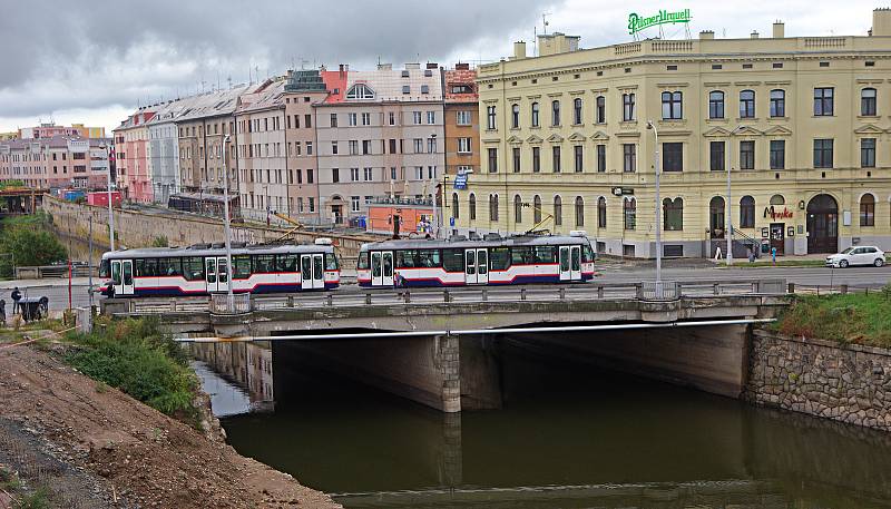 Most přes Moravu na Masarykově třídě v Olomouci