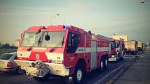 Požár přívěsu nákladního auta ve Velkomoravské ulici v Olomouci