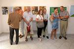 Známý hudebník a humorista Ivan Mládek přijel v pondělí 12. září do Olomouce zahájit výstavu svých obrazů. Součástí expozice Minimal art & Triptych portréty jsou obrazy Michaela Johna Rowlanda.