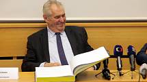 Prezident Miloš Zeman v sídle krajského úřadu v Olomouci