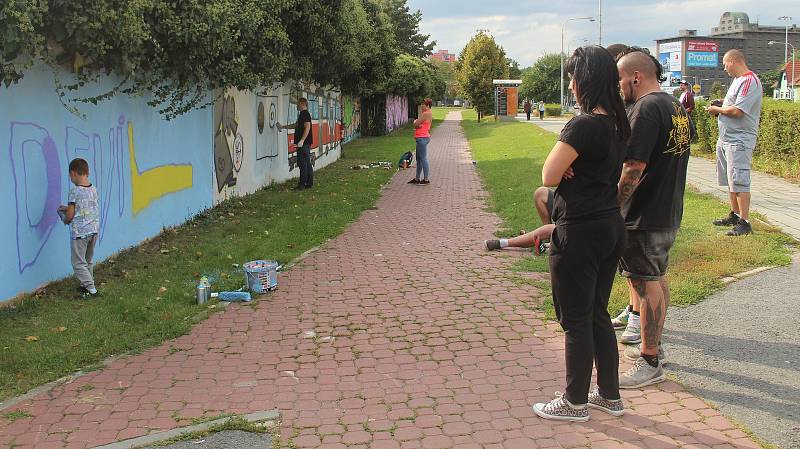 Streetart festival ve Velkomoravské ulici v Olomouci