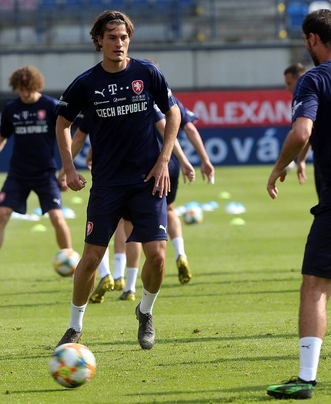 Trénink české fotbalové reprezentace na Andrově stadionu před zápasem s Černou Horou. Patrik Schick