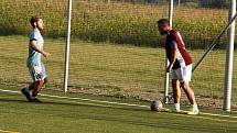 První liga Malého fotbalu Olomouc: FC Levotil - Marky Sport Olomouc 5:1 na novém víceúčelovém hřišti s umělou trávou v Července.