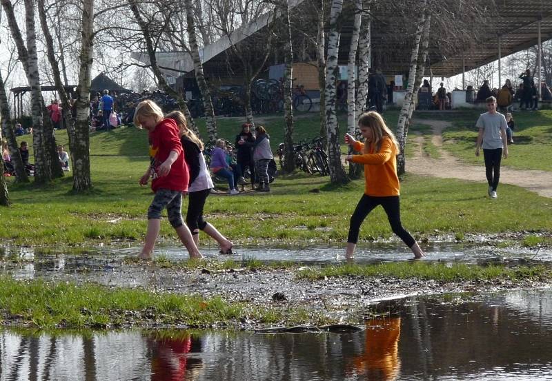 Olomoucké přírodní koupaliště Poděbrady, sobota 10. dubna 2021