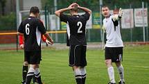 Fotbalisté Nových Sadů (ve žlutém) porazili Kozlovice 3:1.