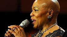 Dee Dee Bridgewater