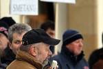 Protest příznivců Romana Smetany před olomouckou radnicí