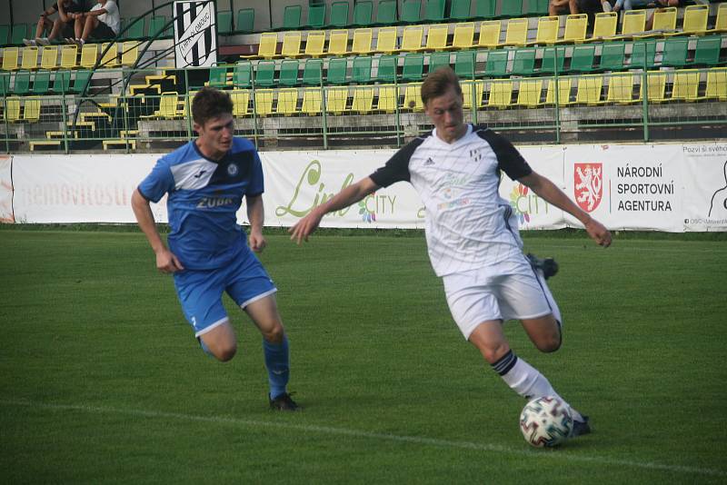 Fotografie ze zápasu 4. kola divize E mezi celky HFK Olomouc a Přerov