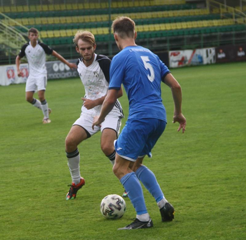 Fotografie ze zápasu 4. kola divize E mezi celky HFK Olomouc a Přerov