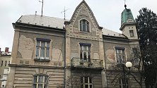 Vilu si v Litovli postavil první český starosta Vácslav Socha na počátku 20. století a zasadil do ní u vchodu původní renesanční portál radnice z roku 1572