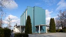 Olomoucké krematorium na hřbitově v Neředíně