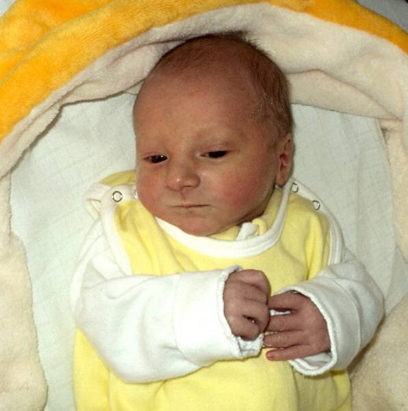 Matyáš Talášek, Uničov, narozen 19. března, míra 47 cm, váha 2850 g 