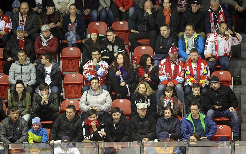 Fanoušci v plné "plechárně". Třetí čtvrtfinále Olomouc - Plzeň