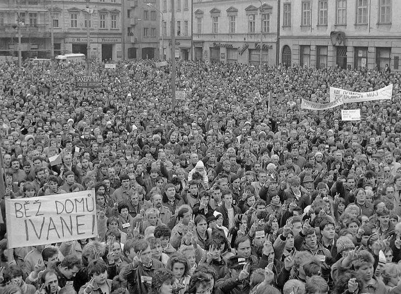 Demonstrace za odchod sovětské armády z Olomouce
