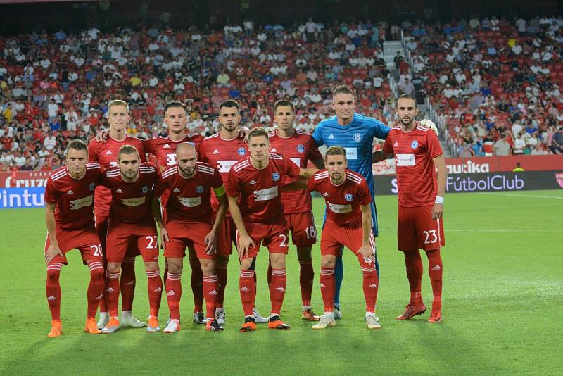 Sevilla FC - Sigma Olomouc (v červeném)