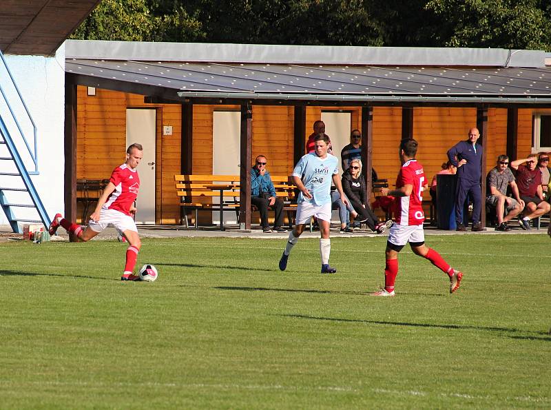 Fotbalisté SK Červenka porazili doma v okresním přeboru Lužice 7:3.