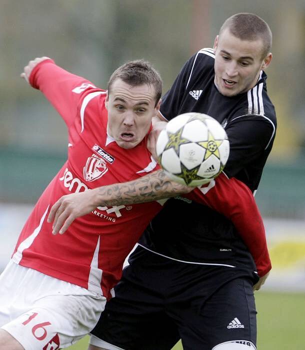 Pardubice proti HFK Olomouc (v černém)