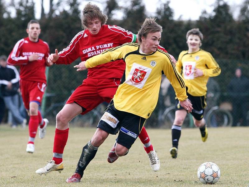 Hradec Králové vs. Sigma Olomouc B. Zleva Libor Volf a hradecký Pavel Dvořák.