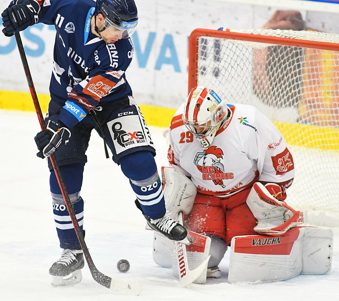 Utkání dohrávky 6. kola hokejové extraligy Vítkovice Ridera - Olomouc 24. listopadu v Ostravě (1. třetina).