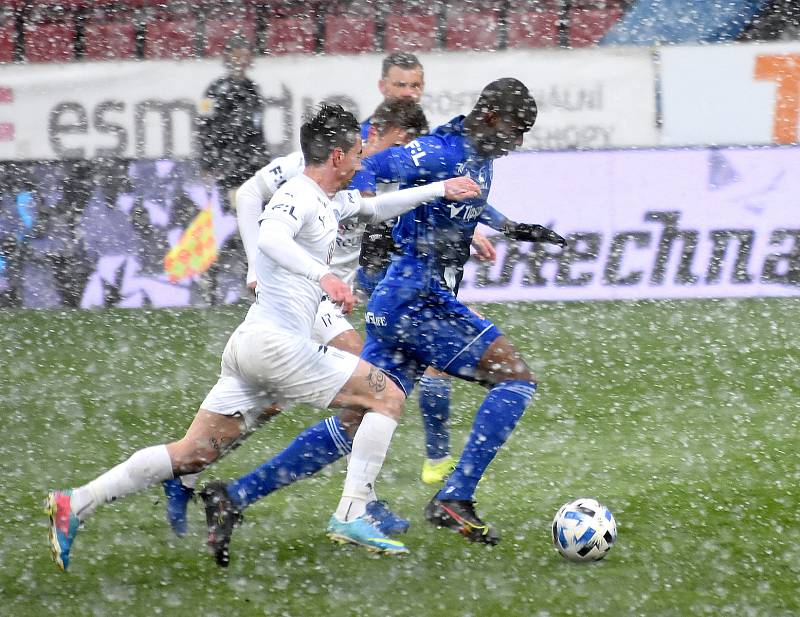 Olomouc remizovala doma se Slováckem v dohrávce 23. kola 0:0.Florent Poulolo