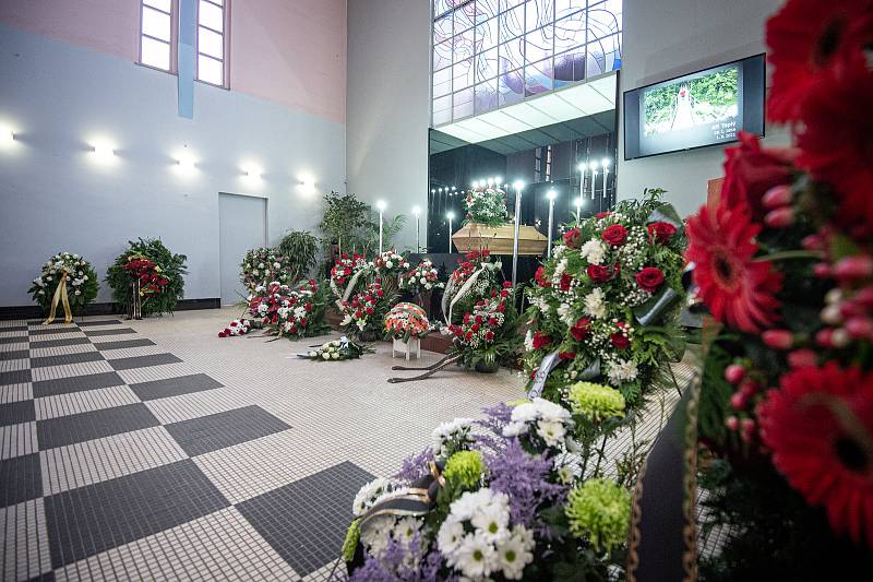 Poslední rozloučení s volejbalovým trenérem Jiřím Teplým v Olomouckém krematoriu, 9. září 2021.