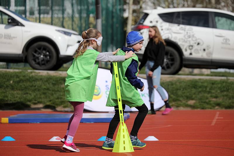 Olympijský trénínk na ZŠ Heyrovského v Olomouci pod vedením Michaely Hrubé, Štěpána Janáčka, Šárky Kašpárkové a Michala Pogányho