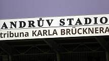 Tribuna Karla Brücknera na Andrově stadionu v Olomouci