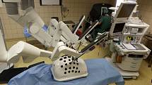 Nejnovější generace robota Da Vinci Xi ve Fakultní nemocnici Olomouc.