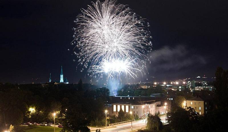 Ohňostrojná přehlídka O meč svatého Václava: Klásek Trading Ostrava