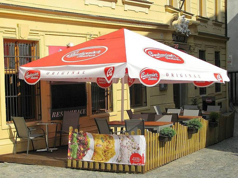 Restaurace Hlava 21 v Uhelné ulici