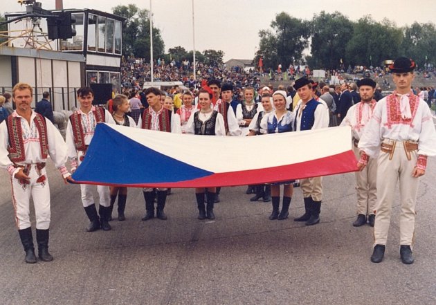 Motokárové mistrovství Evropy v roce 1980 bylo do té doby největší událostí svého druhu. Závody sledovalo 20 000 lidí i Československá televize. Slavnostní nástup