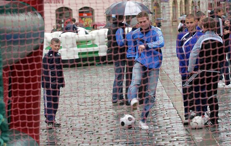 Den dětí na Horním náměstí v Olomouci s fotbalovým klubem Sigma.