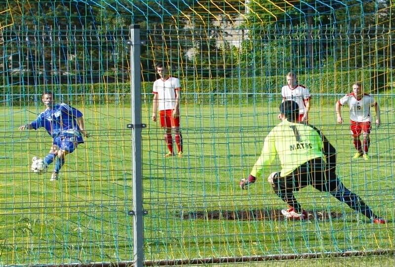 FK Šternberk proti FK Slavoj Kojetín - Tomáš Hlaváček, Michal Gajdoš